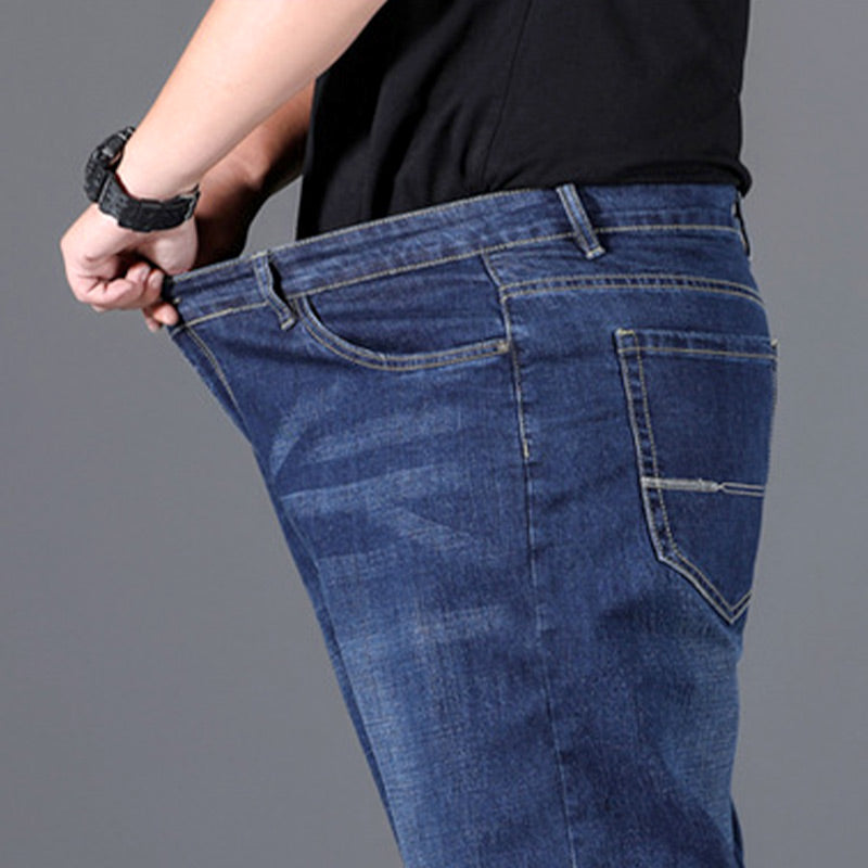 Loose and stylish straight jeans with high elasticity