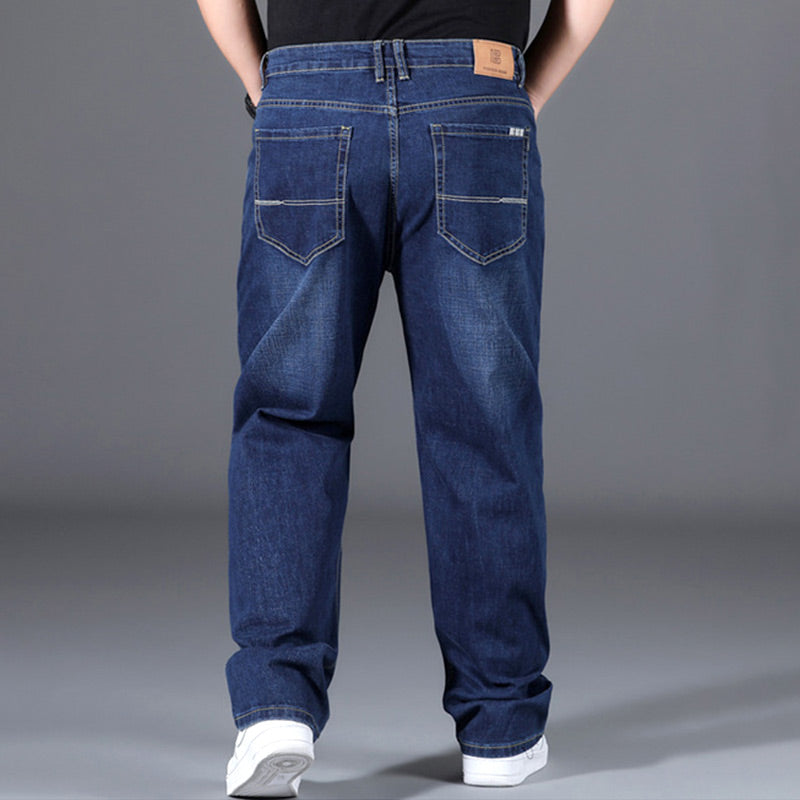 Loose and stylish straight jeans with high elasticity