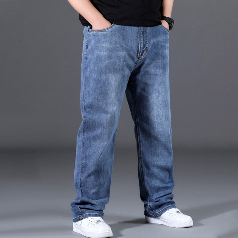 Loose and stylish straight jeans with high elasticity